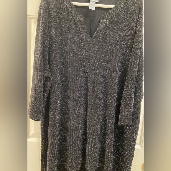 Catherines Black All Nighter Metallic Slinky Scoop V-Neckline Tunic Style Top - Picture 12 of 14